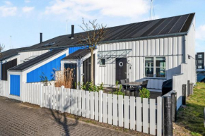 Beautiful Holiday Home Near Øer Maritime Holiday Village For 6 People, Ebeltoft
